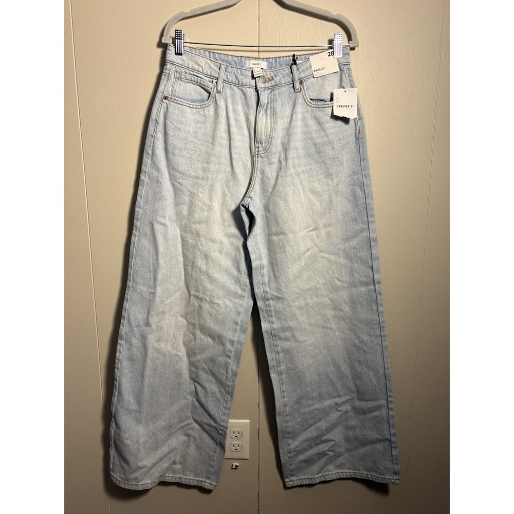 Forever 21‎ Baggy Jeans Womens 28 Light Wash Wide Leg Mid Rise Straight